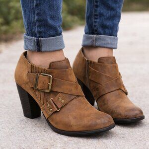 Clark Indigo Buckle Moto Western Size 7.5 Brown Leather Ankle Boots